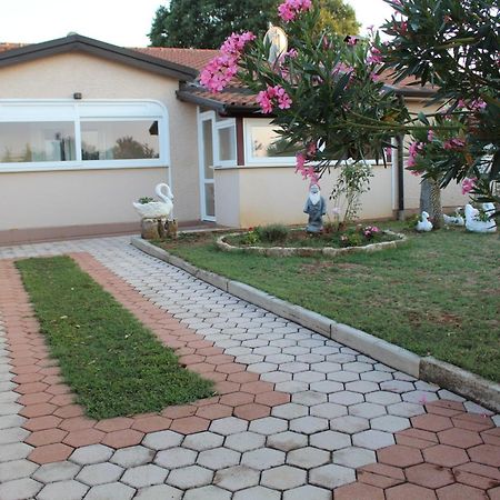 Sun&Sea Apartment Porec Exterior photo